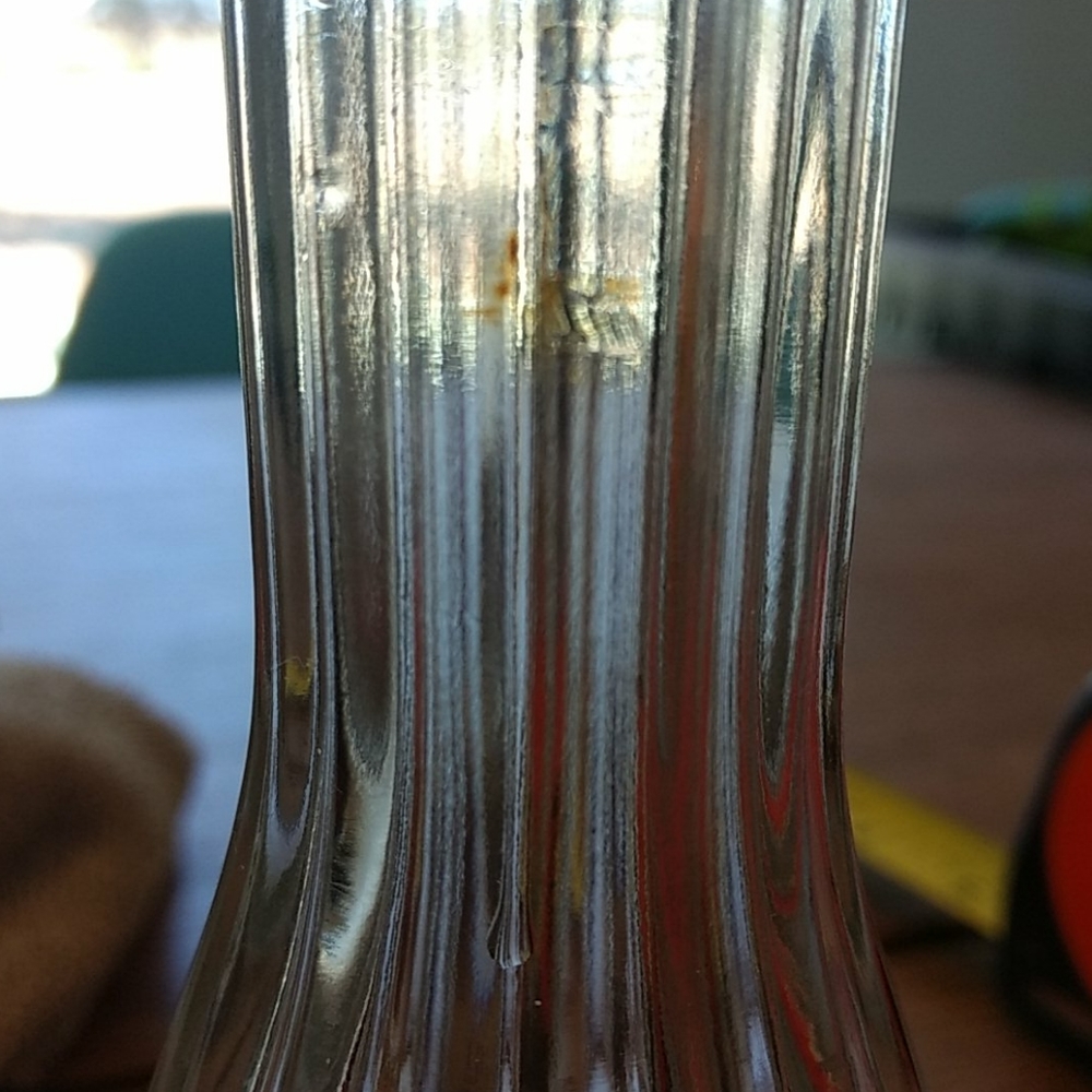 Hoosier Ribbed Bud Vase - Picture 4 of 8